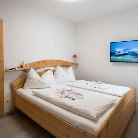 Apartmenthaus Haus Gipfelglueck Kuafstoa Daire *